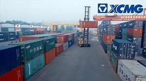 The #XCMG XCH90, empty container handler #ReachStacker, features a unique low-speed, large torque optimal transmission chain with high power performance that contributes to a high job site transfer efficiency. Its innovative intelligent mast technology, "one-key" spreader height positioning, multi-body dynamic optimization matching technology, flow self-adaptive load-sensitive hydraulic system, and mast potential energy recovery technology lead to better fuel-saving and higher efficiency. Source