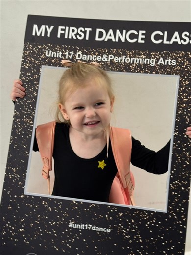 What an amazing first week back in the studios! 🎉Full of fun, laughter, and hard work🫶🏻 we’ve LOVED seeing all your familiar faces and meeting so many lovely new ones too 🖤🤍Here’s to an exciting term ahead🥰#BackInTheStudio #FirstWeekBack #unit17dance | Unit 17 Dance and Performing Arts Ltd Official