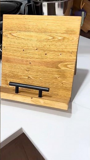 Easy DIY Cookbook stand #diy #woodworking #kitchendecor
