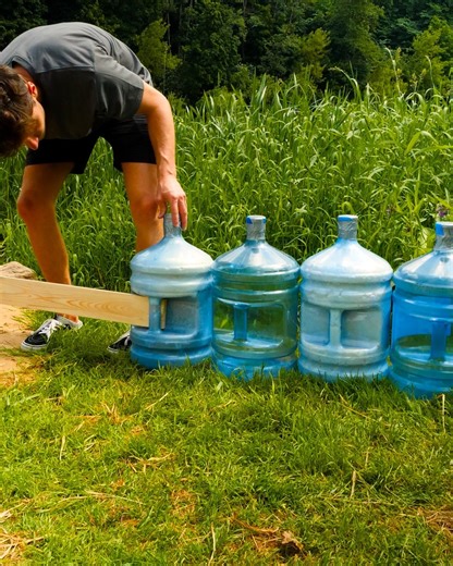 4.7M views · 16K reactions | DIY Boat with Water Jugs and Pallets | Science, Tech and Universe | Facebook