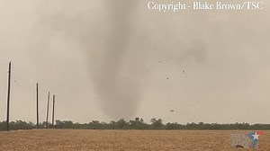 The Silverton #Texas #tornado last night as seen by TSCs Blake Brown. #txwx #storm #stormchasers #severe #twister #weather | Texas Storm Chasers