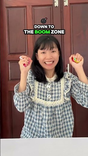 Funny Colorful Paper Poppers