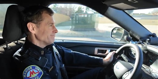 Working Iowa: Marion Police Department hiring officers and 911 dispatchers
