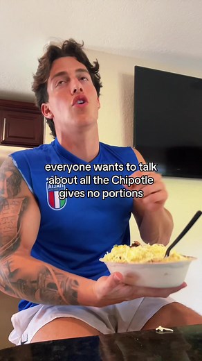 CHIPOTLE IS MY LIFE 😍😋🤩 #fyp #foryoupage #relatable #chipotle #food #viral