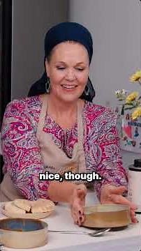 Serve it in the pan: how to present shakshuka and dip bread like a pro