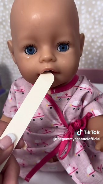 Mi Baby Born doll is sick toy doctor medical cart #babydoll #doll #muneca #toys