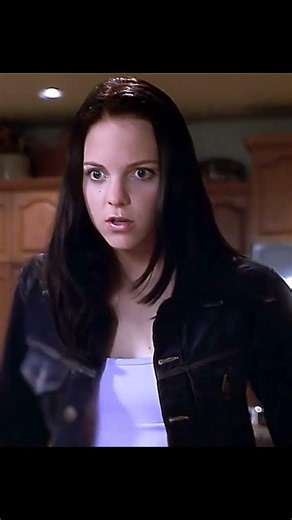 🎬 Scary Movie (2000) — Chaos with a Kick