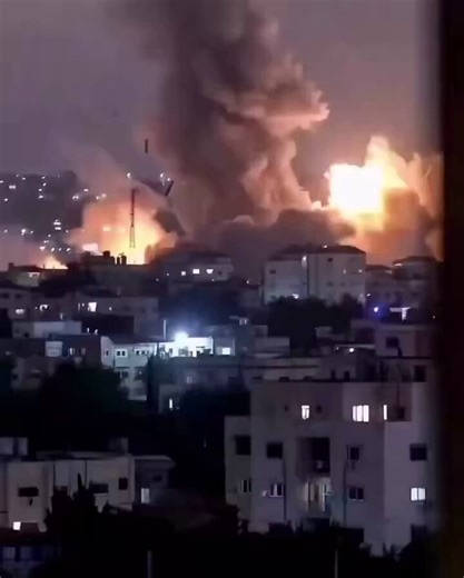 🚨#BREAKING NEWS: MISSION SUCCESSFUL TEHRAN NOW' ⚠️ 💥 🇺🇲⚔️🇮🇷-Tehran is on fire tonight ! America B-52 bombers are raining down massive explosions across the capital. 🚀💥The sky is Lit up like the sun is rising in the middle of the night !A terrifying night....Tehran has gone mad