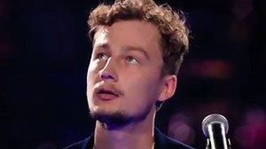 45K views · 292 reactions | In den Sing Offs performt Jakob den oft gecoverten Song "Junimond" von Rio Reiser.  Hat er sich den Tipp von Coach Michael Schulte zu Herzen genommen, emotionaler zu singen?  #BestofTVOG | The Voice of Germany | Facebook