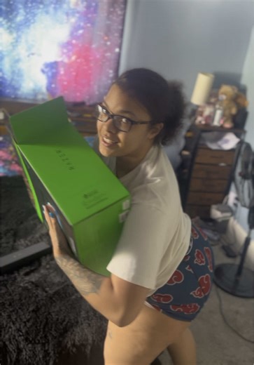 New cooling pad for the Alienware laptop! #fyp #pcgaming #razer #alienware