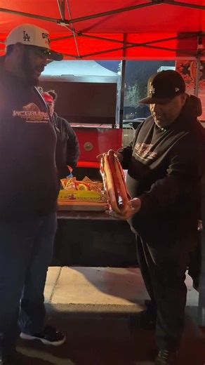 Aaron "AB" Brown on Instagram: "Took my nephew to check out @eat_the_streets_lv and we stumbled upon @eldoggsgrill serving up some fire Bugers and Dogs had to roast my nephew a bit check it out🔥"