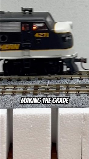 HO Scale Norfolk Southern Executive F7 ABBA Pulling All 8 FVM N&W Powhatan Arrow Passenger Cars 2%