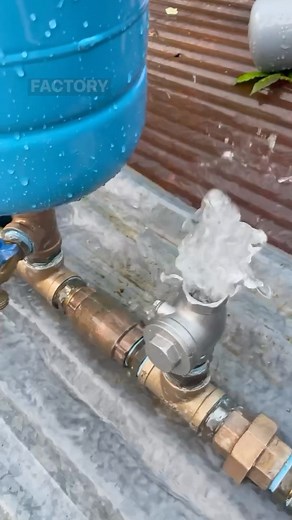 3.3M views · 172K reactions | DIY Off-Grid (Ram) Water Pump 欄 • On...