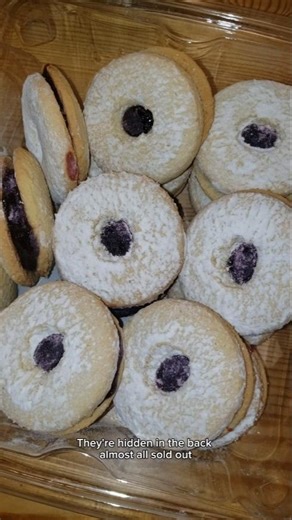 Costco linzer tarts are buttery, sweet, soft & def worth trying 👌