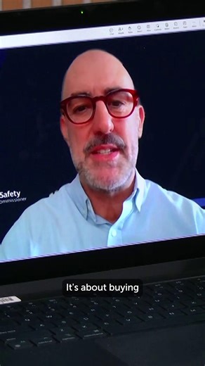 Australia’s social media delay for teens aged under 16 has started – but what does this mean for your family? Paul Clark, eSafety Commissioner’s Executive Manager of Education Prevention and Communities, joins Dr Anthea Rhodes in our latest episode on the Kids Health Info podcast to help you and your teen navigate these changes and answer questions your family may have. Watch the full episode here: https://www.rch.org.au/kidsinfo/Podcast/ Follow The Royal Children's Hospital, Melbourne for helpf