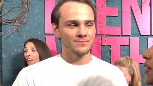 Alex Neustaedter Talks Strong Bond With Brandon Sklenar While Filming ‘It Ends With Us’ | THR Video