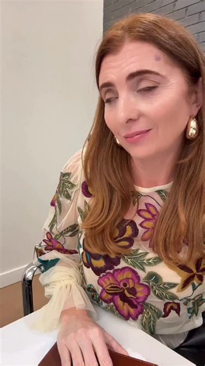 Anna Papalia on Instagram: "⬇️ You aren’t “bad at job interviews” you were probably never taught. Interviewing is a skill that you can learn, and you get better the more you do 👋🏻 Hi, I am Anna Papalia, I discovered interview styles, wrote the book Interviewology: The New Science of Interviewing, taught interview skills at Temple University’s Fox School of Business and career influencer with over 5 million followers. 👉My mission is simple, I want to teach you how to interview better to get a