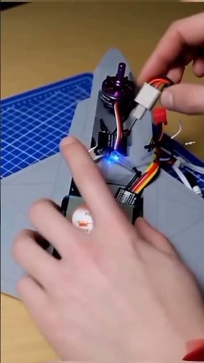 Making aircraft Using microcontroller #electronicsproject #drone #aircraftengineering #diy