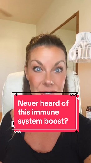 Have you heard of monolaurin? Anti-viral, anti-bacterial and anti-fungal, it's great for fighting EBV (Epstein-Barr Virus), plus herpes and other acute viruses we all seem to pick up at least once or twice a year. Perfect to keep on hand for the upcoming fall and winter months. The best part is that it reduces the viral load without destroying your gut health! You can get Monolaurin from my signature supplement line at the link in my bio. All my supplements have been chosen for their integrity o