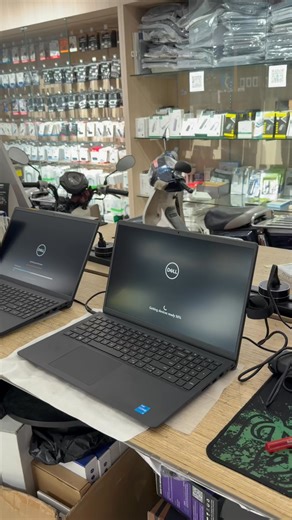 Dell Vostro 15 | 3530 $449 - 13th Gen Intel i5-1334U Processors - RAM : 8GB DDR4 - Storage : 512GB M.2 PCIe NVMe - Display : 15.6 FHD 1920x1080 120Hz - GPU : Intel® UHD Graphics - OS : Windows 11 Pro Recommendation - Color : Carbon Black - Code: O0013530A2 ------------------------------ - Free : Backpack, Mouse, Pad - Free : Cleaning Kit Water | NK Computer