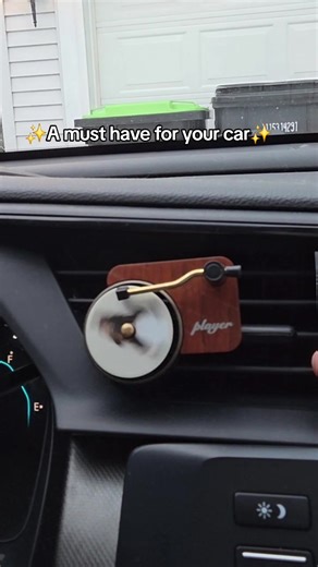 literally so amazing and makes my car look one step closer to aesthetic ☺️✨️💫 #cartok #airfreshener #recordplayer #billieeilish #fypシ゚viral