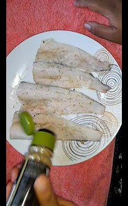 Deboning a hake fish is similar to deboning other white fish. Here’s a step-by-step guide to help you remove the bones cleanly: What You Need: • A sharp fillet knife • Tweezers or fish bone pliers • A clean cutting board Steps to Debone Hake Fish: 1. Prepare the Fish • Rinse the hake under cold water and pat it dry with a paper towel. • Place it on the cutting board with the belly facing you. 2. Remove the Head and Gut (if not already done) • Use the knife to cut just behind the gills and remove
