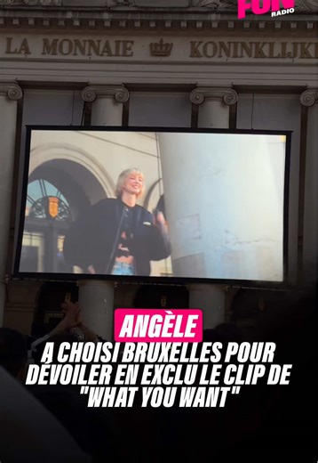Ce jeudi soir, @💿 Angèle 💿 a réunit ses fans sur la place de la Monnaie à Bruxelles pour découvrir en exclu le clip de « What you want » avec Justice 🥰 #angele #justice #people #music #funradiobe 📸 rédaction FUN Radio
