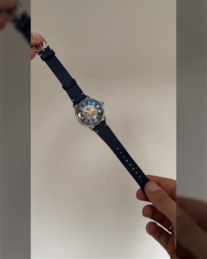 Drawing inspiration from the past, with a unique, vintage-inspired aesthetic unlike any other brand, each timepiece showcases fine craftsmanship and fantastic watchmaking techniques, at a fair price. Shop now only on Thomas-Earnshaw.com | Earnshaw Watches