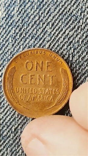Coin Roll Hunting - 1945 Philadelphia Minted US Lincoln Wheat Cent (Found 25DEC2025)