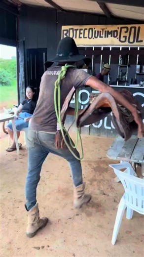 Poka sombra achou o dele. Quiz da uma de sabidão #comedia #humortiktok #interior #vaiprofycaramba #tiktok