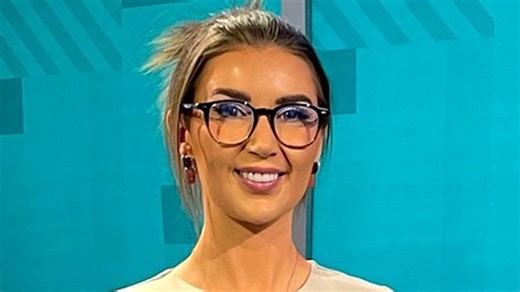 Sky Sports host Kate Tracey stuns in bold outfit as fans call her 'stunning'