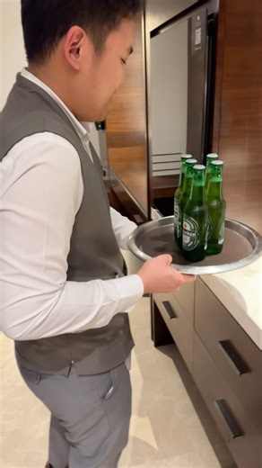 Adress Sky View in #dubai. Amazing #burjkhalifa balcony view. #travel #hotel #luxury