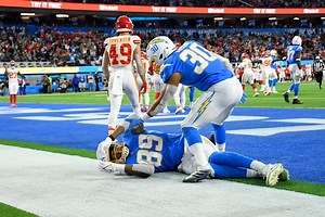 Chargers Release Another Health Update On Donald Parham Jr. After Being Knocked Unconscious On TNF