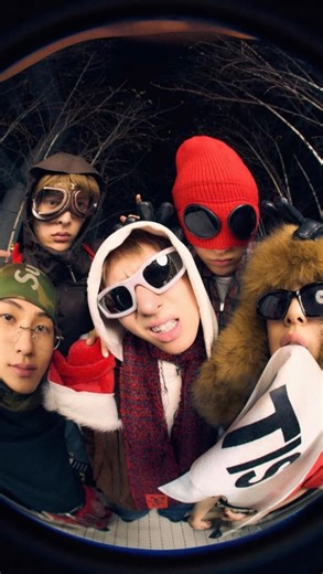 r on Instagram: "christmas break-in caught on cam #cortis #edit #viral #foryou #cortisパーソナルトレーニングジム"