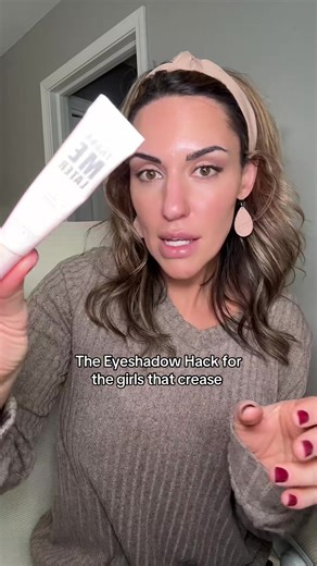Eyeshadow Primer Trick for Oily Eyelids & Hooded Eyes