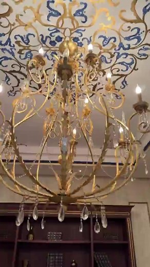 Official Video ya Wimbo wa Diamond Platnumz x Jay Melody x Mr Blue #mapoz hii hapa behind the scene. Video ya wimbo huo kuingia wakati wowote. Harmonize ana kazi kubwa ya kushindana na hawa wasanii watatu na I MADE IT ambayo bado haijaingia top 3. #king_kaizari | Kaizari