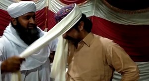 اوباڑو Date 18__03_2021 ہردلعزیز معتبر و معروف سیاسی و سماجی شخصیت ایم پی اے سردار میر شہریار خان شر کی فاروقی برادری کی شادی تقریب میں شرکت. فاروقی برادری کی جانب سے سردار صاحب کو "پگ"" پہنائی گئی ۔ | Sardar Mir Shaharyar Khan Shar