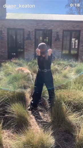 SophieFontanel on Instagram: "Et quand Diane Keaton, il y a un an et demi, en passion pour la chanson de Miley Cyrus, lui a improvisé une choré dans son jardin ?! It means : talking myself for hours. #dianekeaton"