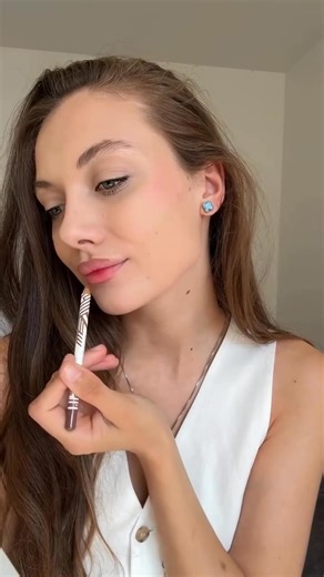 9.2K views · 84 reactions | Easy everyday makeup   Pastel 205 lip pencil — a delicate nude shade  Queen Mascara — lengthens, curls, adds volume  Lip and cheek tint — a light, natural color ✨ Setting powder shade 00 — a matte finish without weighing it down | Pastel Cosmetics Bangladesh | Facebook