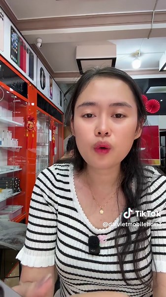 Mua iPhone 15 Pro 256GB màu trắng zin nguyên chất