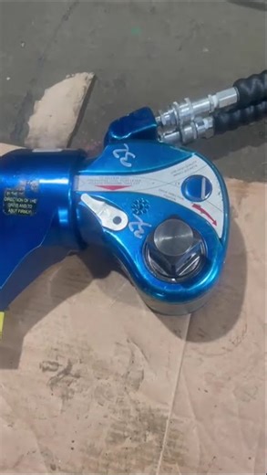 Hytorc MXT 10 Hydraulic Torque Wrench running (32) Driven by Hytorc HY-115-2 4 Stage Hydraulic Pump