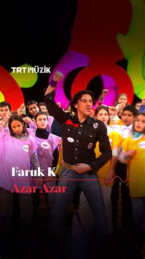 TRT Müzik on Instagram: "Faruk K, "Azar Azar" şarkısını çocuklarla birlikte söylüyor. ✨🤗 #TRTMüzik #TRTArşiv #nostalji #Türkçepop"