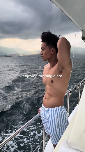 Still single hello 2025 👋🏻 #fyp #capcut