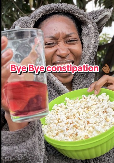 If you have minimal movements and you still don’t take popcorn and hibiscus tea then what are you waiting for ? Your Gut health can be improved with just a few things within your household ☺️👌🏾 Try it and come back and thank me later me later ☺️☺️👌🏾 #guthealth #zambiantiktok🇿🇲 #bloating #popcorn #hibiscustea