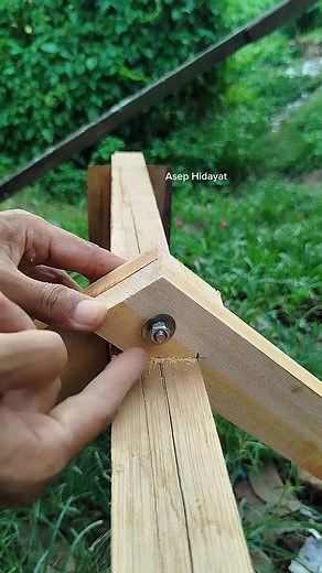 The Art of Upper Frame Construction: A DIY Tutorial | Home Building Projects #fblifestyle #diy #woodworking #UpperFrameConstruction #DIYHomeBuilding #BuildingHacks #HomeBuildingTips #FrameAssembly | Asep Hidayat