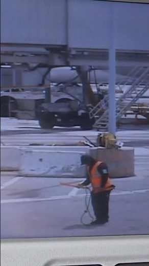 Funny Aircraft Marshaller at San Francisco Airport guiding parking position #Shorts #SFO #funny