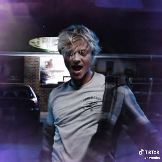 missed him this season so bad also I can’t believe it’s been so long since I last edited him { sp: babysceness, loop effects: iflimjarah, cc: sainteda } #foryou #jjmaybank #jjmaybankedits #rudypankowedits #outerbanksseason5 JJ MAYBANK EDITS RUDY PANKOW EDITS JJ OUTER BANKS DEATH JJ OUTER BANKS EDITS OUTER BANKS EDITS OUTER BANKS SEASON 5 EDITS OBX
