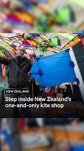 Perrin Melchior opened Kiteworks, an Auckland kite and repair shop, more than 30 years ago. Planes, rockets and kites captivated him since he was a child. The store sells everything from a single-string kite that a child might fly, to two-stringed kites for more maneuverability to power kites that might drag you through the sand at the beach. Melchior also repairs kites, including those used in kite surfing. Full story ⬇️ | RNZ