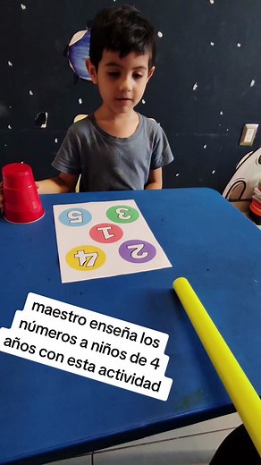 Maestro enseña los números con esta actividad ❤️🙋🏻‍♀️🙋🏻‍♂️ #matematicasdivertidas #matematicasparaniños #matematicas #numeros
