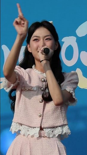 예쁘자나 이소담(트롯 팅커벨)#당진합덕연꽃축제 #4K직캠 #트로트 #현역가왕 #미스트롯#미스터트롯 #예쁘자나 #연꽃축제
